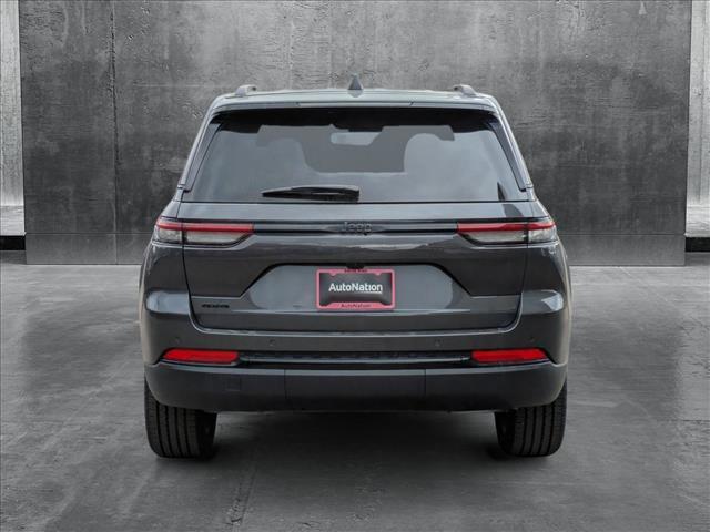new 2025 Jeep Grand Cherokee car, priced at $42,670