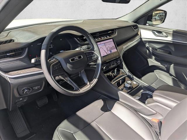 new 2025 Jeep Grand Cherokee car, priced at $47,038