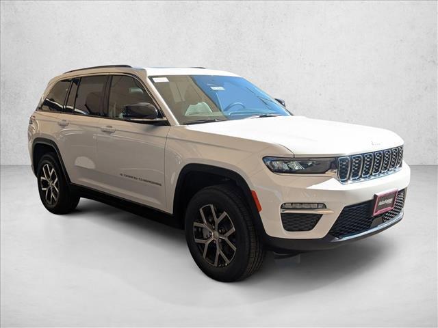 new 2025 Jeep Grand Cherokee car, priced at $47,038