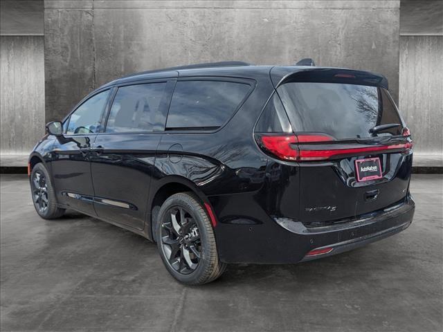 new 2024 Chrysler Pacifica car, priced at $49,849
