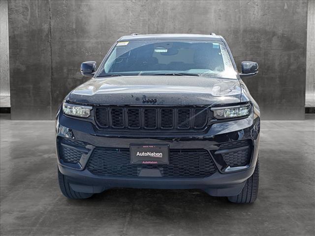 new 2024 Jeep Grand Cherokee car, priced at $40,999