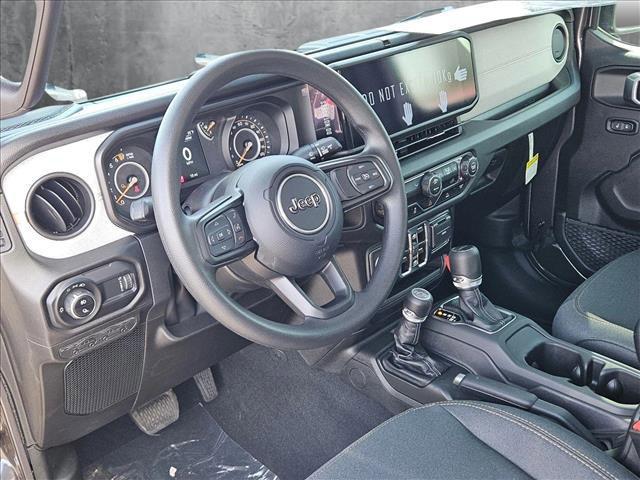 new 2025 Jeep Gladiator car, priced at $40,490