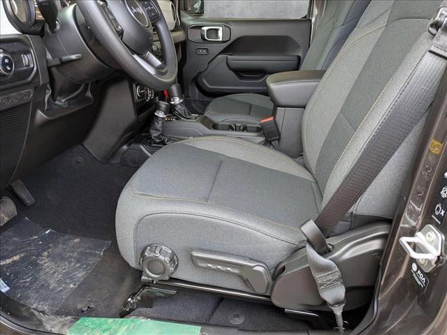 new 2025 Jeep Gladiator car, priced at $43,628