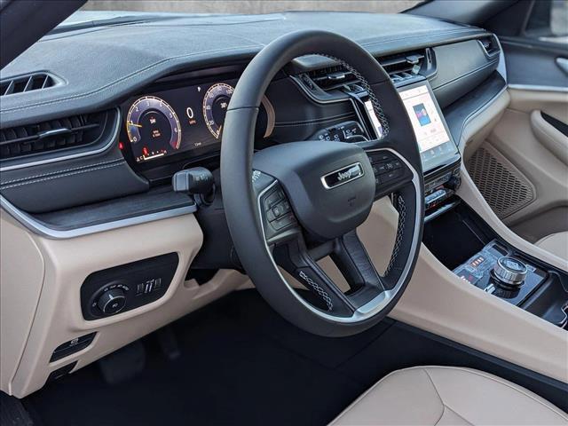 new 2025 Jeep Grand Cherokee car, priced at $47,299