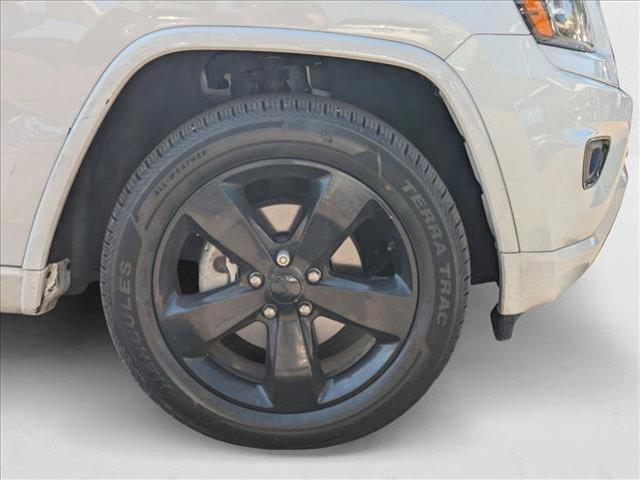 used 2015 Jeep Grand Cherokee car, priced at $14,580