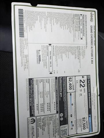 new 2025 Jeep Grand Cherokee car, priced at $46,057