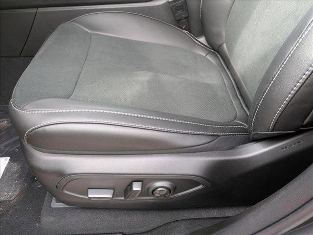 new 2025 Jeep Grand Cherokee car, priced at $39,521