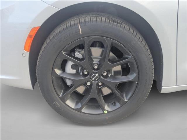 new 2026 Chrysler Pacifica car, priced at $55,029