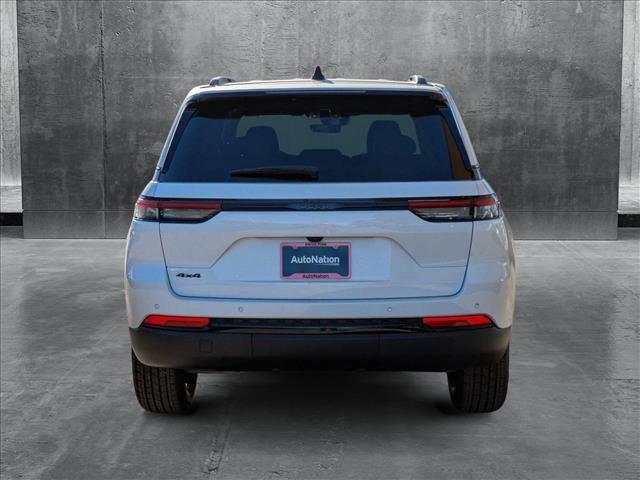 new 2025 Jeep Grand Cherokee car, priced at $42,975