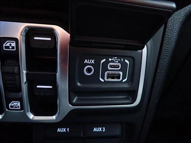 new 2025 Jeep Gladiator car, priced at $40,710