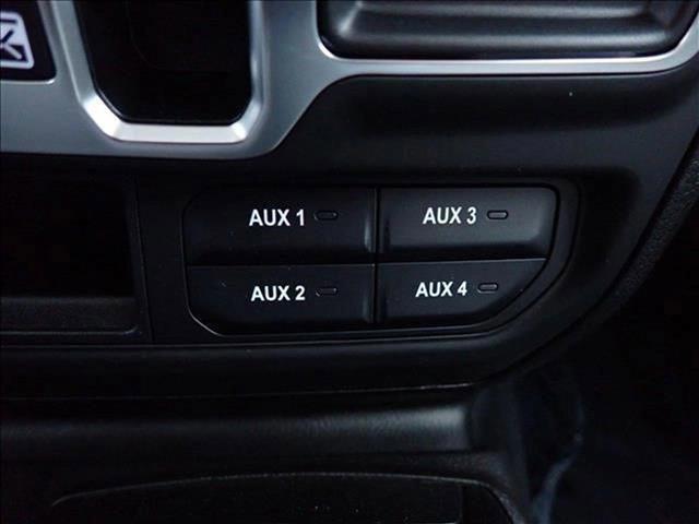 new 2025 Jeep Gladiator car, priced at $40,710