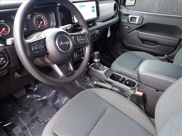 new 2025 Jeep Gladiator car, priced at $40,710