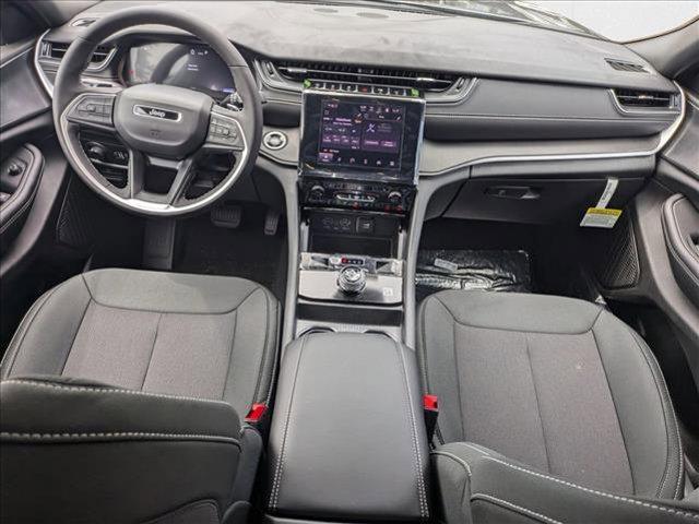 new 2025 Jeep Grand Cherokee car, priced at $40,829