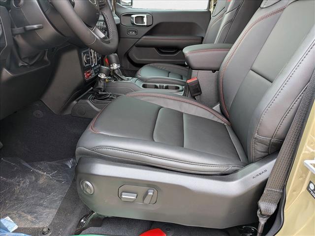 new 2025 Jeep Gladiator car, priced at $53,689