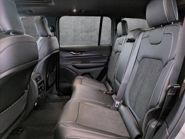 new 2025 Jeep Grand Cherokee car, priced at $43,810