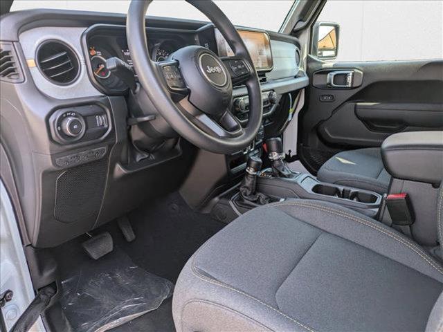 new 2025 Jeep Wrangler car, priced at $41,695