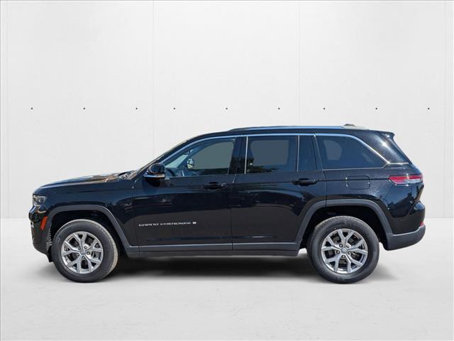 used 2022 Jeep Grand Cherokee car, priced at $31,580