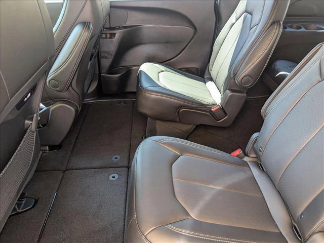 new 2025 Chrysler Pacifica car, priced at $46,736