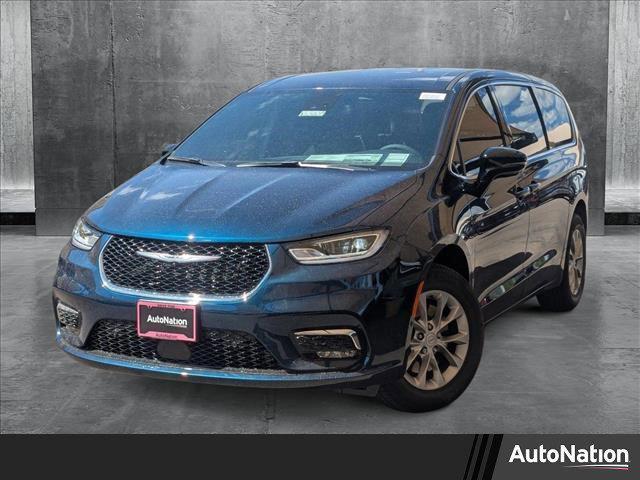 new 2025 Chrysler Pacifica car, priced at $46,736