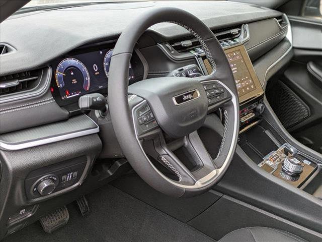 new 2025 Jeep Grand Cherokee car, priced at $42,576