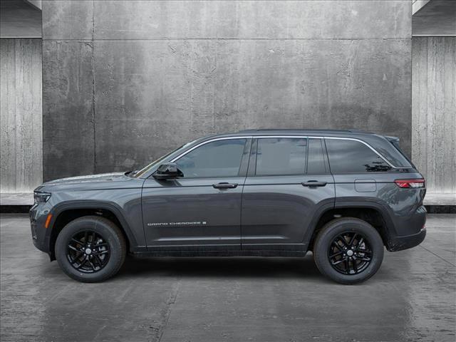 new 2025 Jeep Grand Cherokee car, priced at $42,576