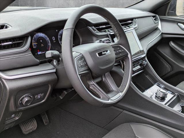 new 2025 Jeep Grand Cherokee car, priced at $44,890