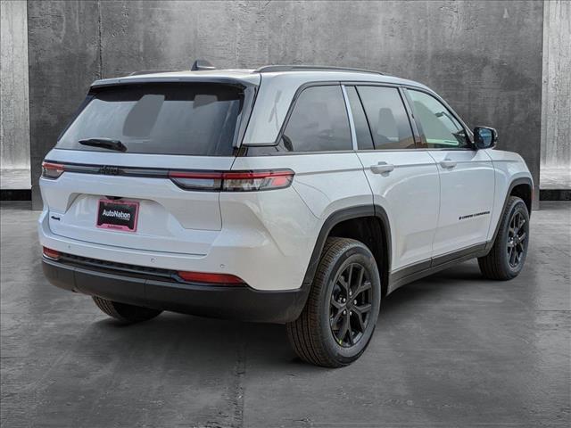 new 2025 Jeep Grand Cherokee car, priced at $43,403