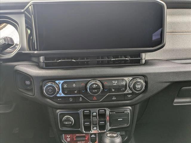 new 2025 Jeep Wrangler car, priced at $48,945