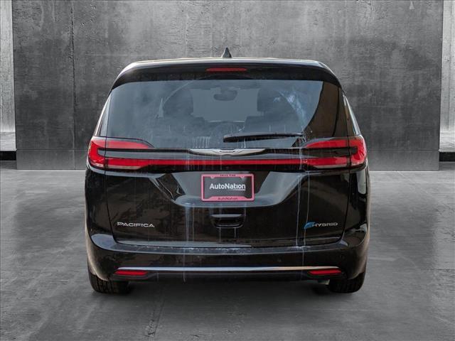 new 2025 Chrysler Pacifica Hybrid car, priced at $45,799