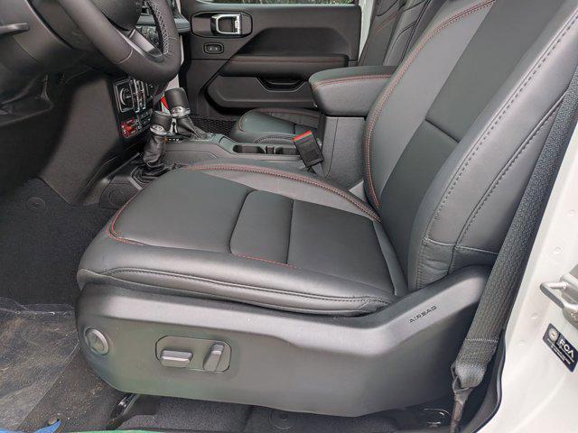 new 2025 Jeep Gladiator car, priced at $53,659