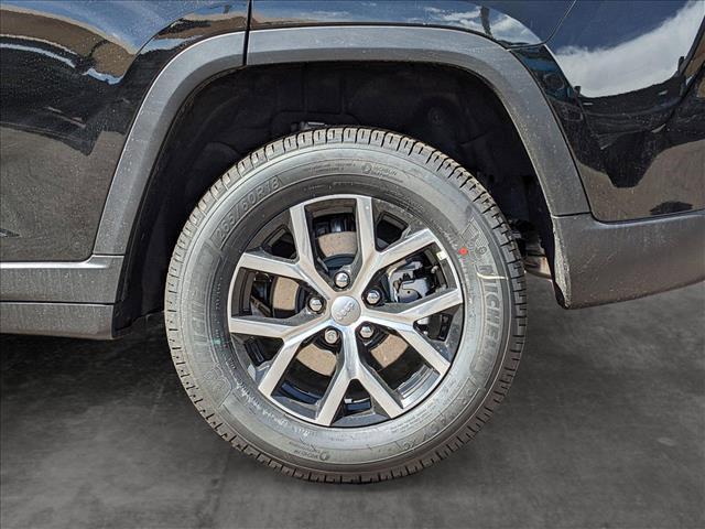 new 2024 Jeep Grand Cherokee car, priced at $49,599