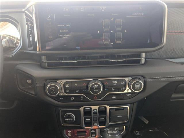 new 2025 Jeep Wrangler car, priced at $54,043
