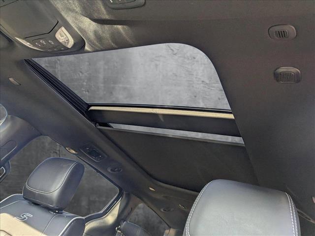new 2025 Chrysler Pacifica car, priced at $52,197