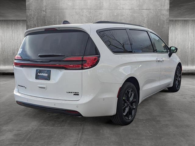 new 2024 Chrysler Pacifica car, priced at $55,049