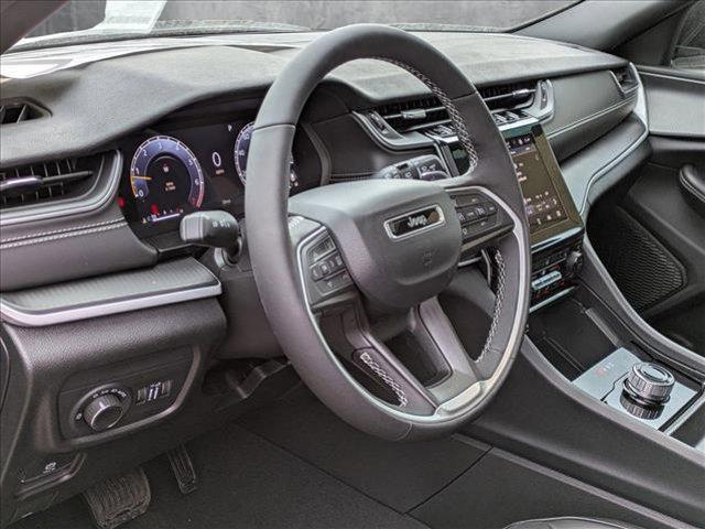 new 2025 Jeep Grand Cherokee car, priced at $44,255
