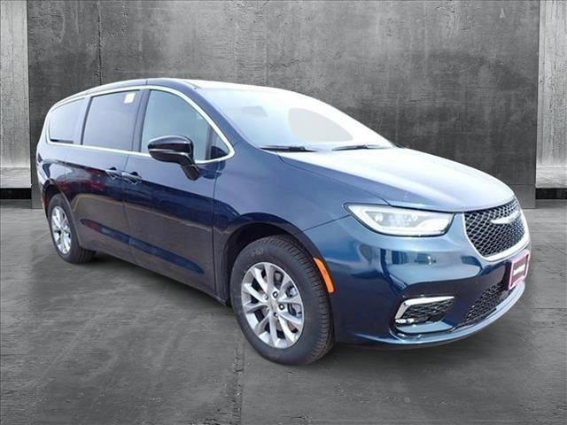new 2025 Chrysler Pacifica car, priced at $47,910