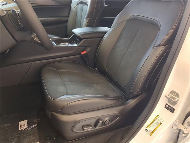 new 2025 Jeep Grand Cherokee L car, priced at $45,910