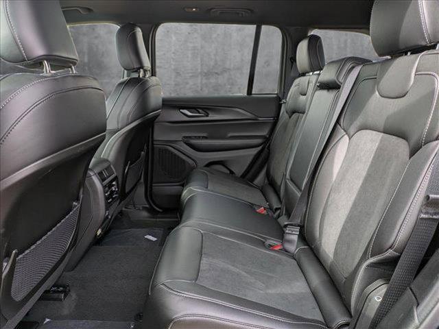 new 2025 Jeep Grand Cherokee car, priced at $44,910
