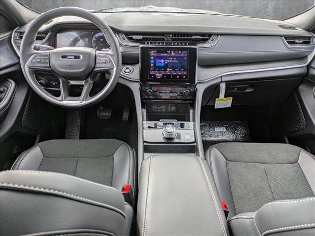 new 2025 Jeep Grand Cherokee car, priced at $44,910