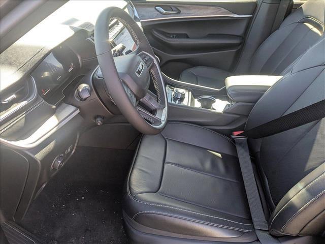 new 2025 Jeep Grand Cherokee car, priced at $53,513
