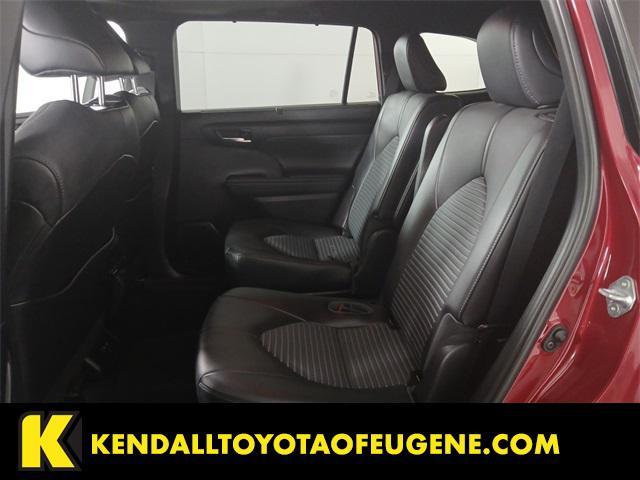 used 2021 Toyota Highlander car, priced at $40,998