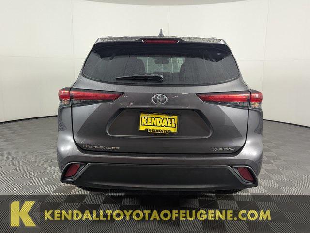 used 2022 Toyota Highlander car, priced at $37,488