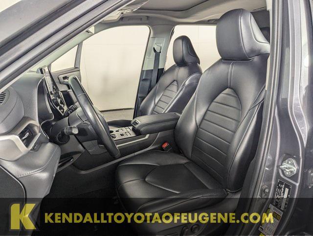 used 2022 Toyota Highlander car, priced at $37,488