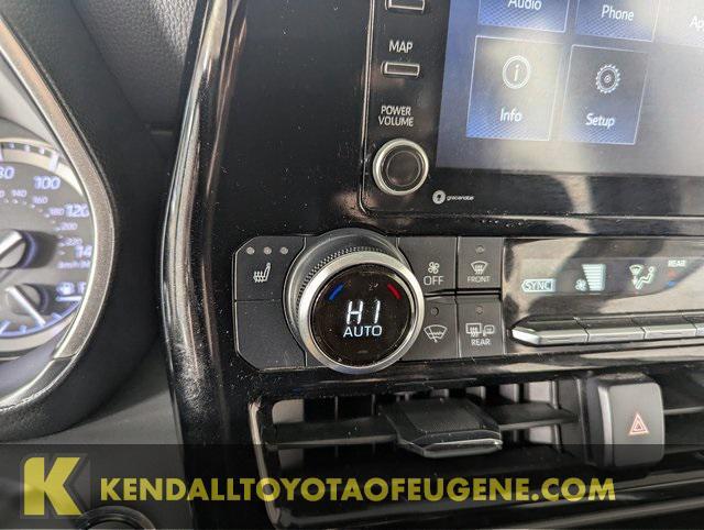 used 2022 Toyota Highlander car, priced at $37,488