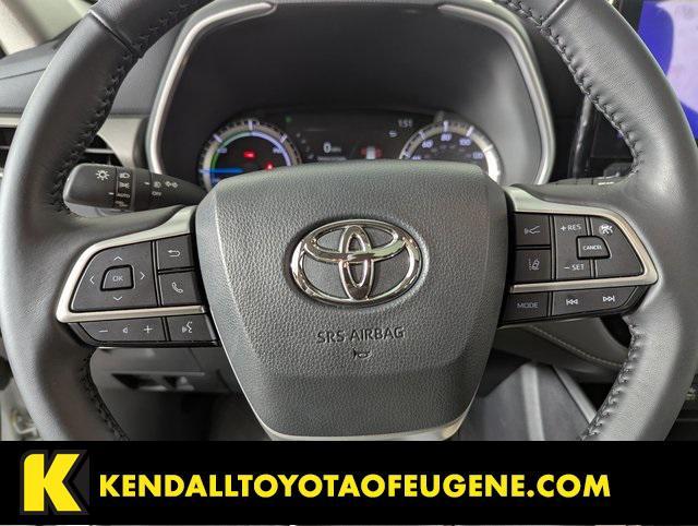 used 2024 Toyota Highlander Hybrid car, priced at $54,998