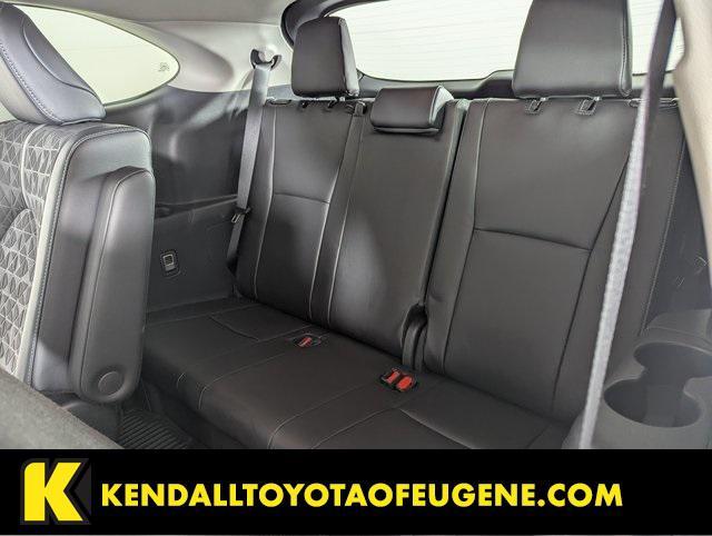 used 2024 Toyota Highlander Hybrid car, priced at $54,998