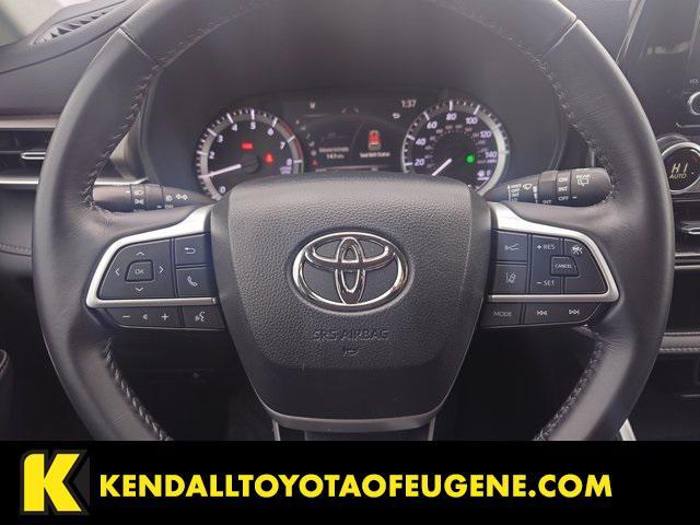 used 2023 Toyota Highlander car, priced at $32,586