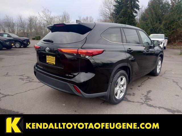 used 2023 Toyota Highlander car, priced at $32,586