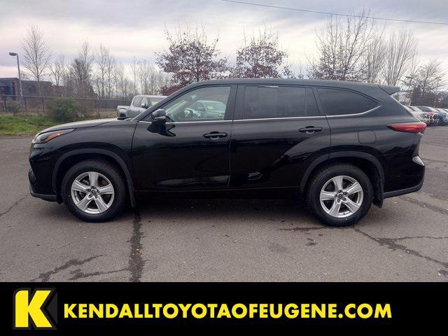 used 2023 Toyota Highlander car, priced at $32,586