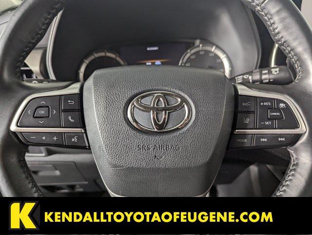 used 2023 Toyota Highlander car, priced at $33,331